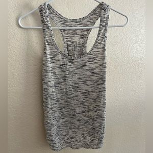 Lululemon tank size 6 gray/white